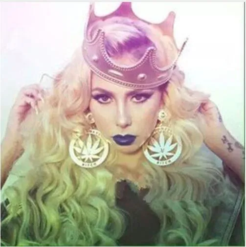 Highest Bitch Marijuana earrings - 420 Earring - Stoner accessories - Weed fashion jewelry
