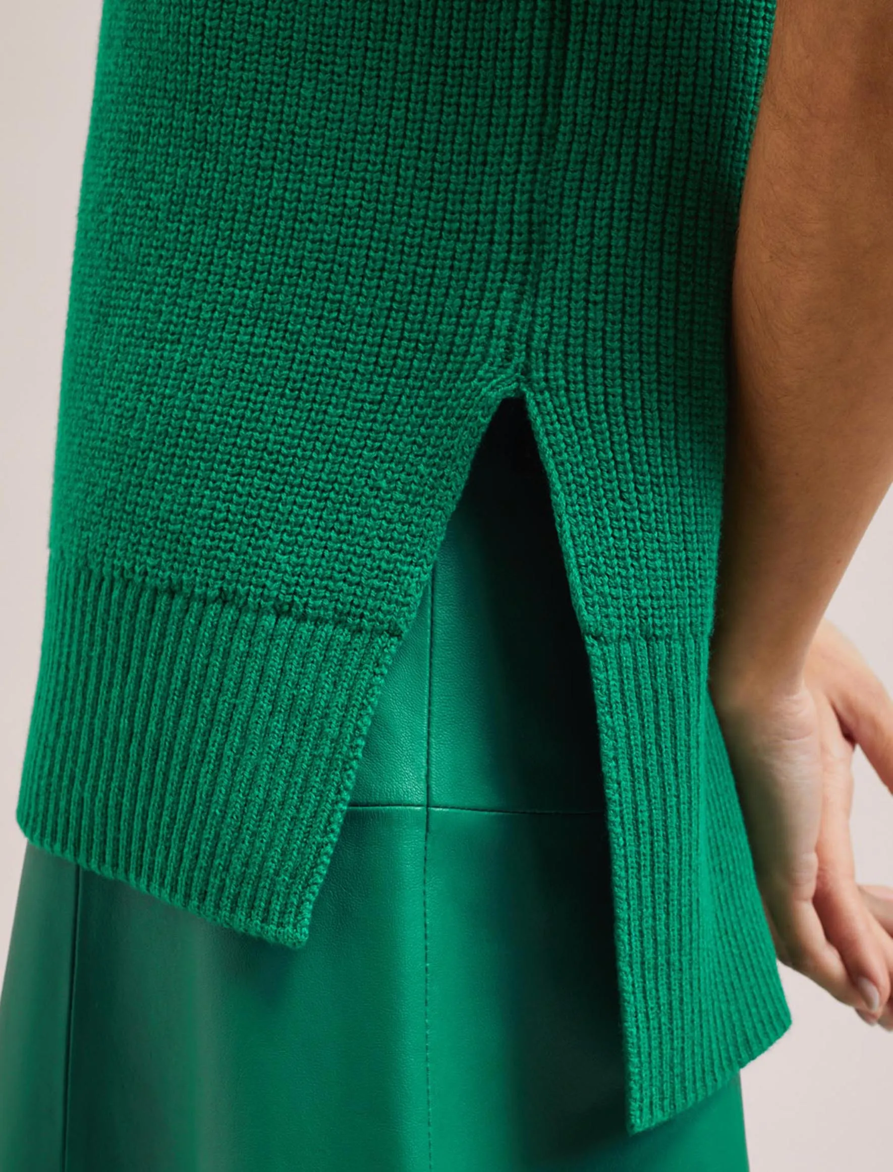 Janice Cotton Blend Funnel Neck Sleeveless Jumper - Emerald Green