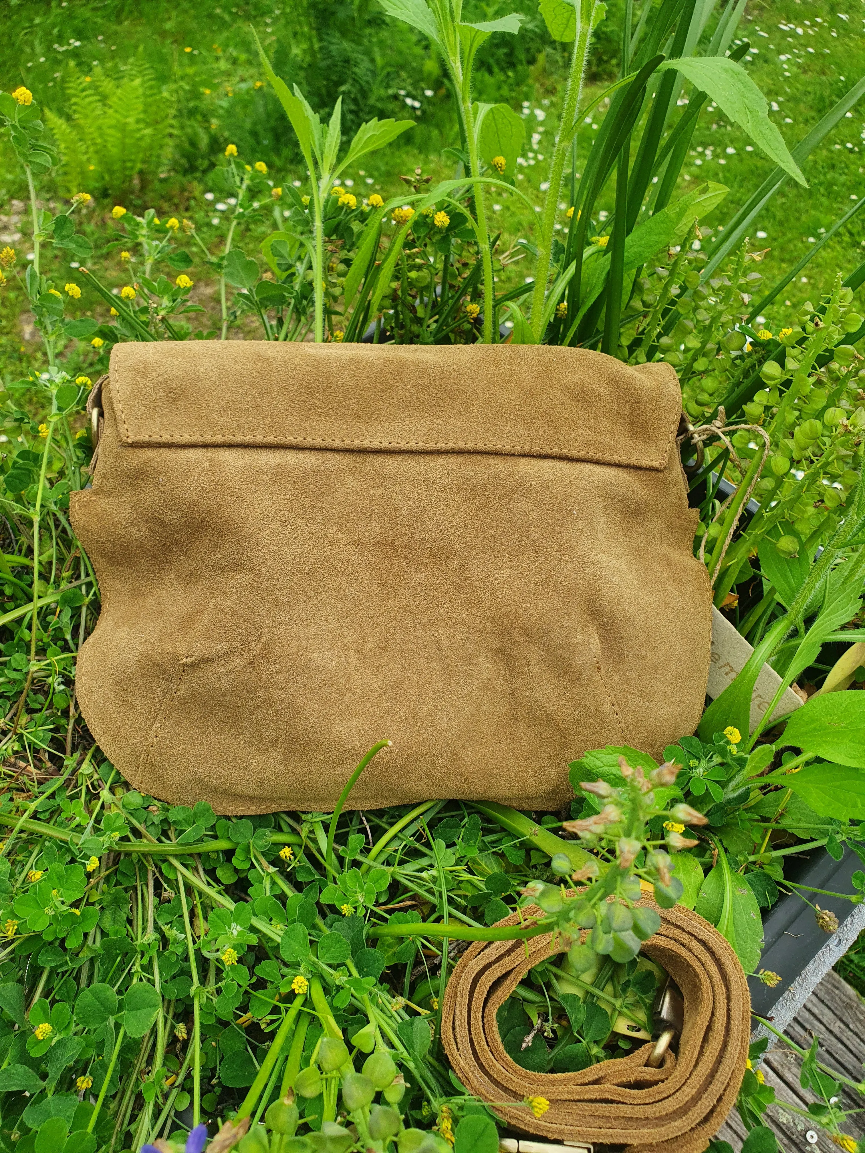 Leather pochette FOUZIA